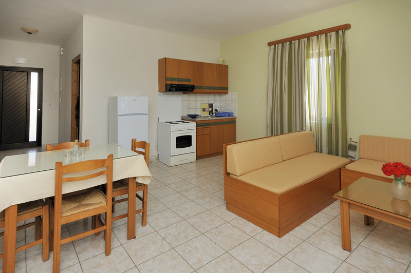 Nanakis Beach Apartments Σταυρός Εξωτερικό φωτογραφία